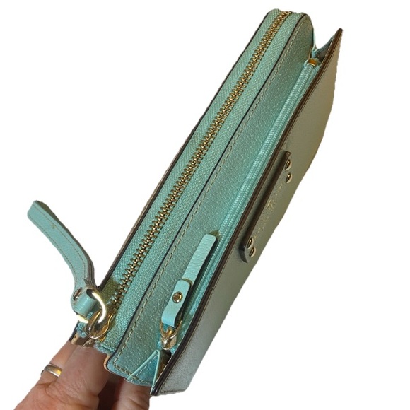 Kate Spade NY Neda Wellesley Zip Around Continental Wristlet Wallet Aqua Blue
